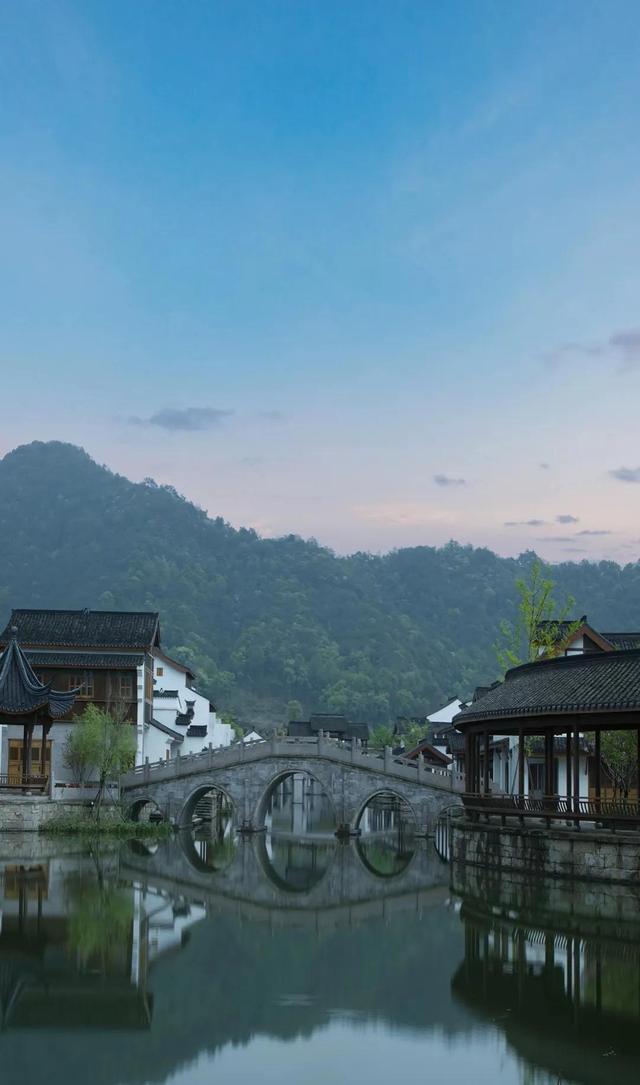 愿你心中山河壮阔，始终相信人间值得