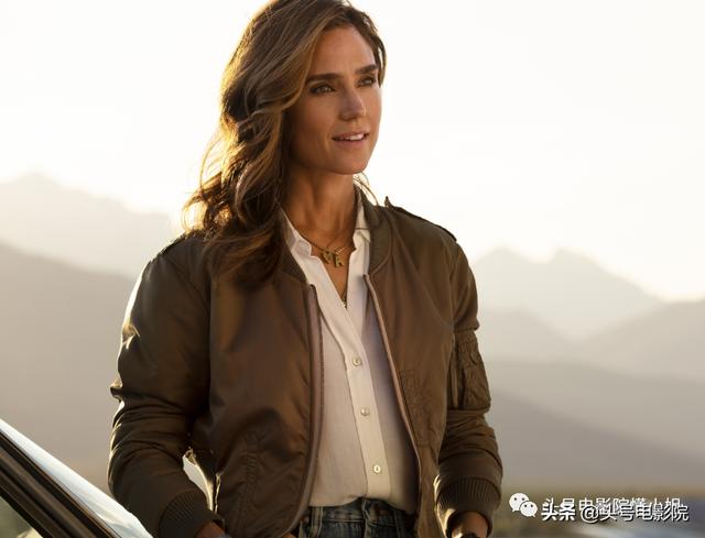 凯莉·麦吉利斯(下图)在2019年首次谈及,她没有被邀请出演《壮志凌云2
