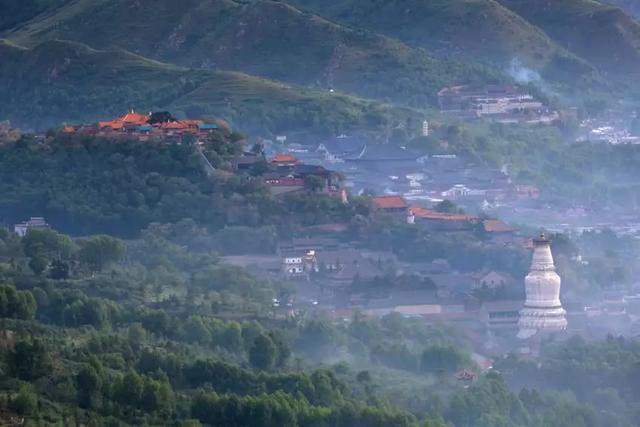 又見五台，探訪五台聖境之塔院寺