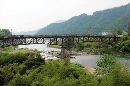 从水门桥到金刚川桥，抗美援朝战争敌我双方炸了多少桥？