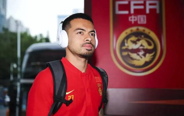 李可回到中国又怎样？面临无球可踢窘境，不在敲定的4名外援之列