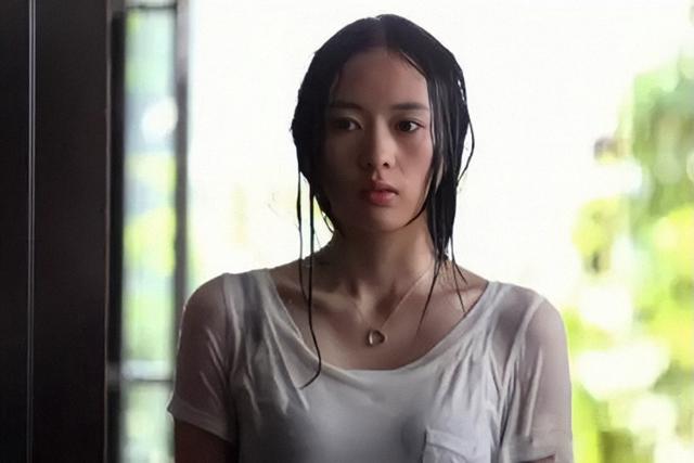 “小章子怡”童瑶的成长史，和她与张国立父子的恩怨情仇
