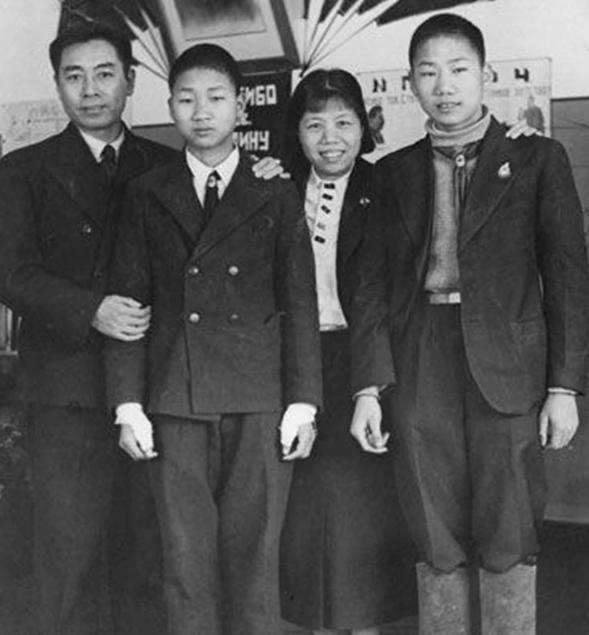 1946年毛岸英回国后，问父亲认不认识赤英，毛主席表情顿时凝重