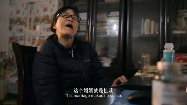“脑瘫诗人”余秀华，花15万和前夫离婚，46岁嫁给90后小伙子
