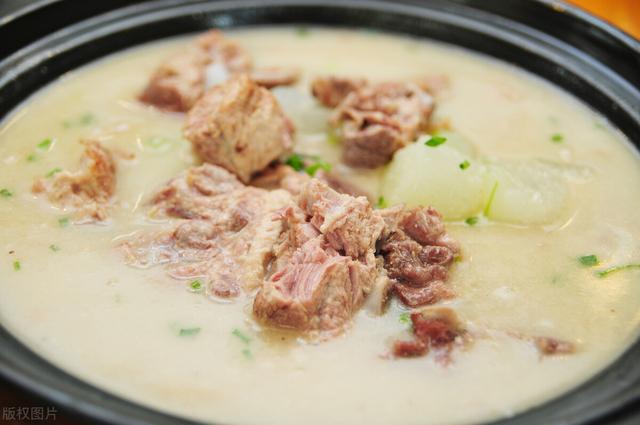 春季湿气重，建议多吃“3菜2豆2肉”，少吃2果，健脾祛湿健康过春
