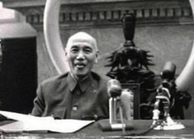 外蒙怎样脱离了我国？毛主席曾想过收回，却被蒋介石打成死结