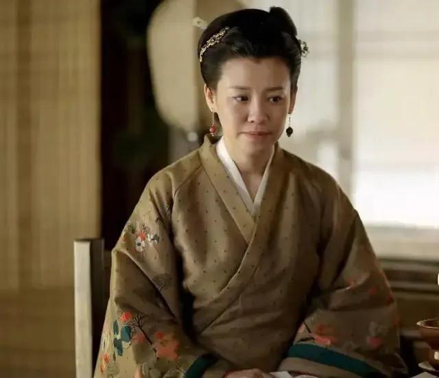 想知道一个演员的名字(想知道一个演员叫什么名字怎么搜)