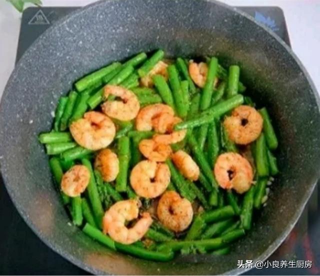 立夏将至，若条件允许，常给家人吃这菜，清淡又解腻，别不懂吃