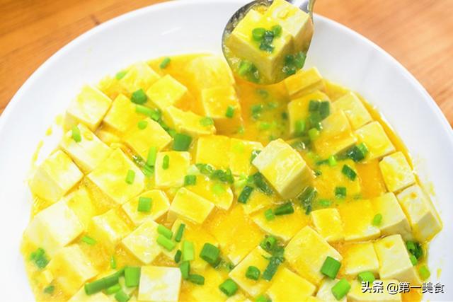 这5种食物钙含量比牛奶高！5种“黄金搭配”，把钙“锁”进骨骼