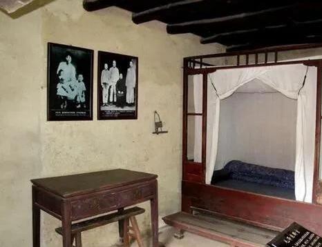 1950年毛岸英回韶山，毛主席：你一定要记得看罗石泉舅舅