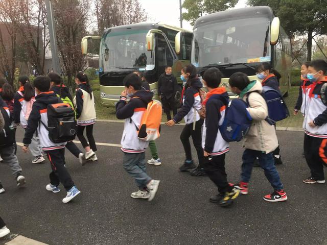 不准看，这是我从婴儿到现在的经历