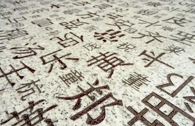 「媒体揭秘」好听的少数民族女孩名字(好听的外国女孩名字)