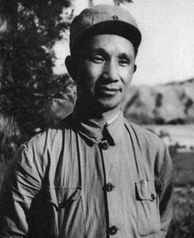电影南征北战上映时，有人问李仙洲：影片中的李军长是你吗
