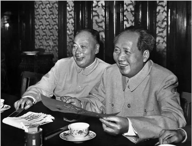 十大元帅中，有资格称“老总”的有4位，除了朱老总，还有哪3位？