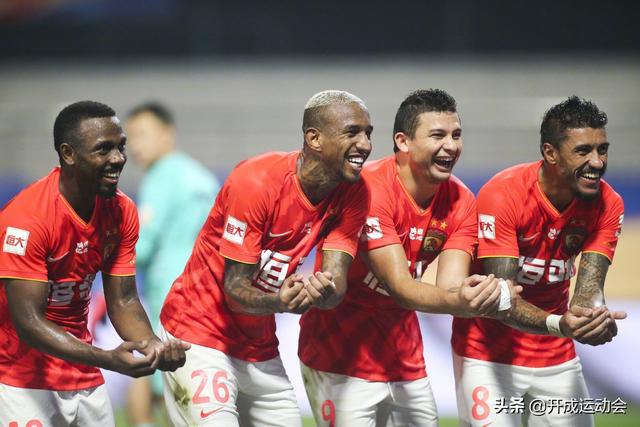 白斩鸡惨败！中国队0-25，官媒：中超怎么啦？国足U23出征东亚杯