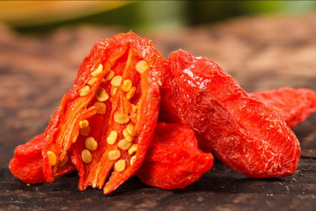 阳春三月，养肝“黄金期”，10食物要多吃，滋阴养肝，越吃越年轻