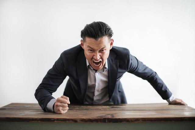 三种无意识的心态会让人变成一个难以沟通的人