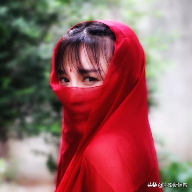知名美食博主李子柒发律师声明维权，停更的这290天里她在做什么