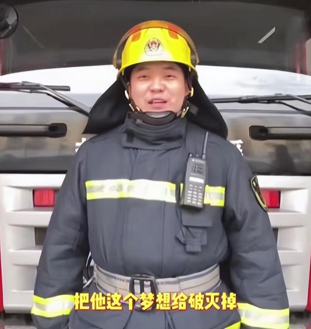 笋都被夺完啦！小学生居家没带作业，大白却上门表演“卷从天降”
