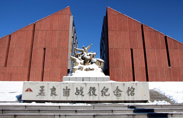 孟良崮纪念张灵甫之风盛行，粟裕之子写信怒斥，谁在替张灵甫翻案