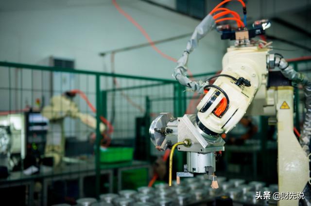 工业机器人受制于人，国产减速器崛起洗刷屈辱，日企在华节节败退