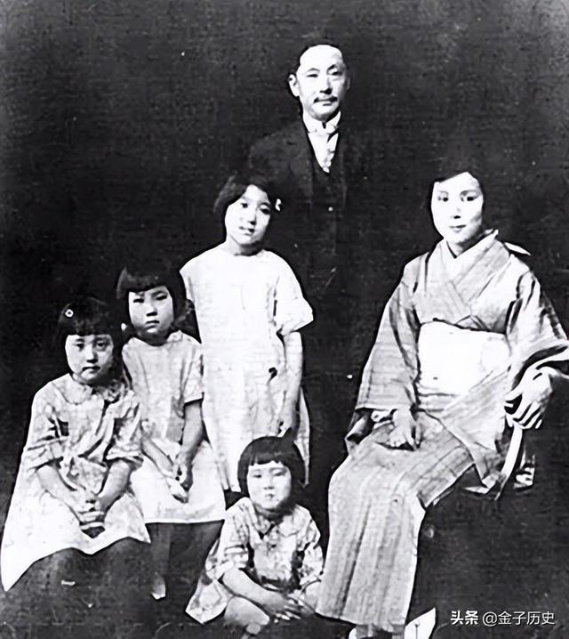 日本女护士嫁中国将军64年，生下歌唱家女儿，女婿更是家喻户晓