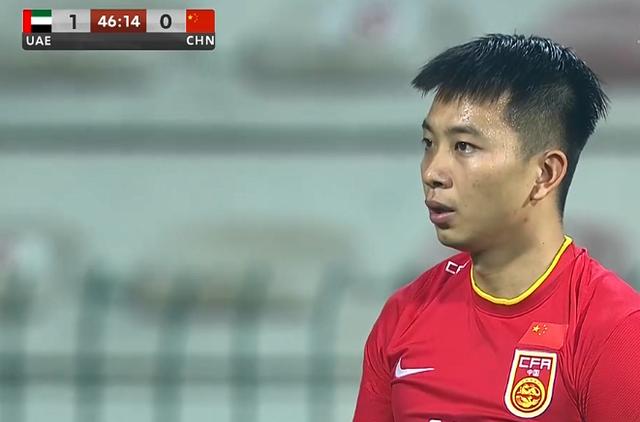 0比1！中国队开门黑，最大亮点：恒大旧将1举动获央视名嘴点赞