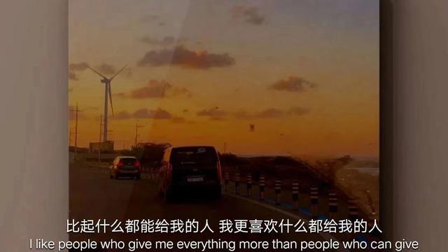 一瞬间让人感到心痛的句子