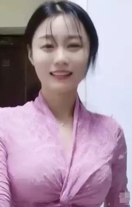 春夜梦江南，红尘醉蹁跹