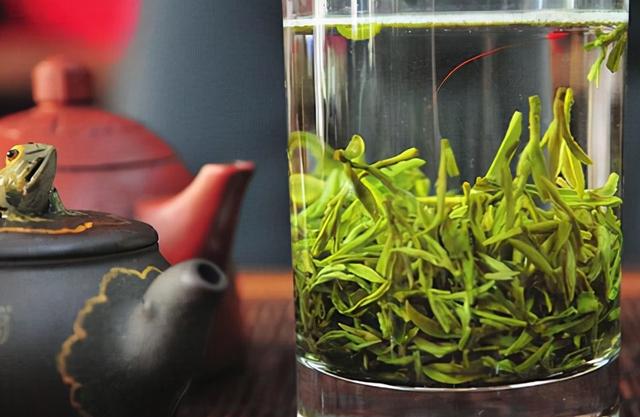 建议中老年人，不管有钱没钱，这4种茶不要碰，口感差，还丢面儿