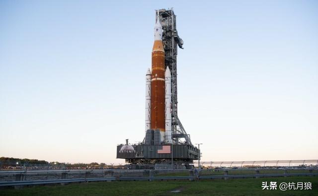 NASA新型火箭“SLS”发射彩排再次中止，预计重启前返回组装楼