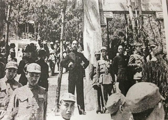 军统戴笠死前都发生了什么？身边众人的反常行为，好似早就安排好
