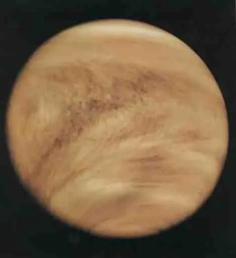 美苏两国发射的探测器所拍摄到的金星照片