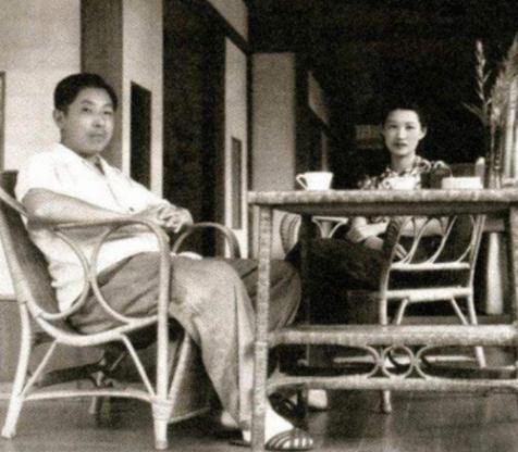 2001年张学良逝世，银行巨额存款被公开，他这么多钱是哪来的？