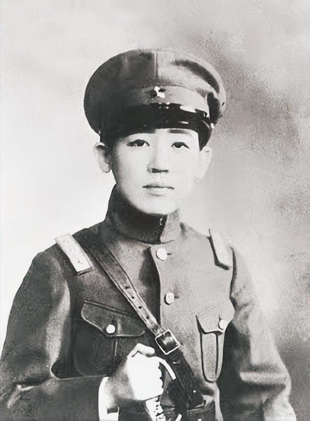 历史上的今天“东方魔女”被枪决｜“东洋谍花”：川岛芳子的一生