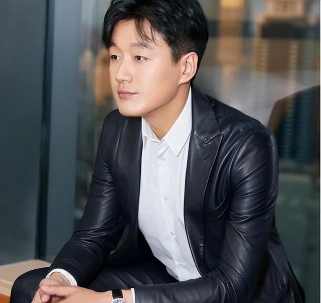 佟大为老婆多大生的三胎佟大为老婆年龄多大了