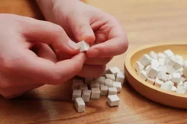 百味本草｜千年茯苓，为什么苏辙和慈禧太后都爱它？