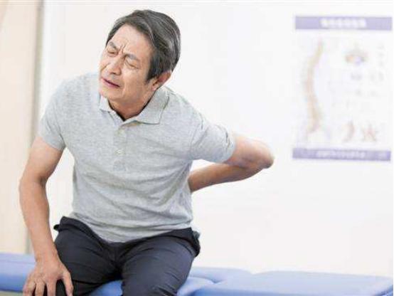 45岁以后进入疾病“高发期”，中年人如何养生？3种营养要多补充