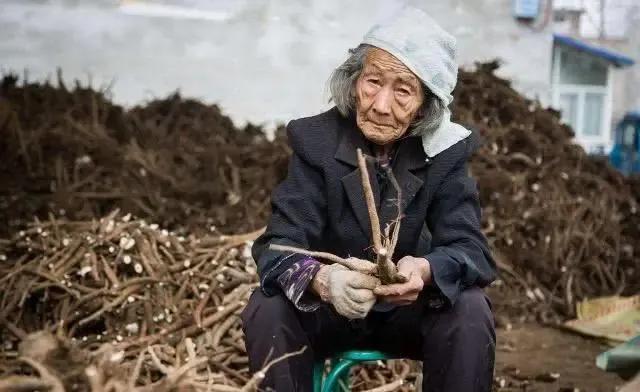 你发现“他们”已经老了吗？好好珍惜跟他们在一起相处的时光