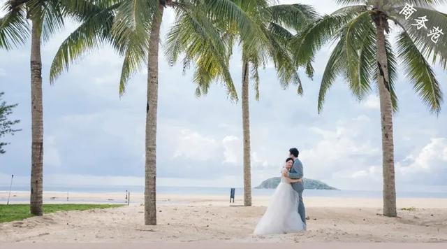 結婚四周年，我們帶女兒穿越回婚禮那一天…