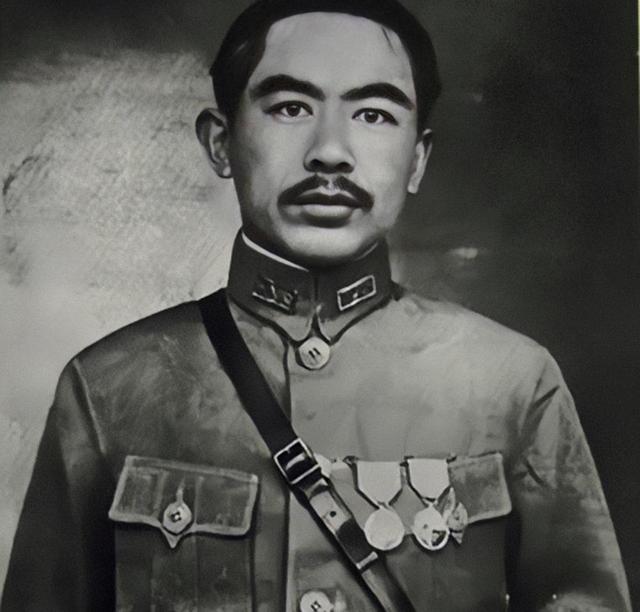 徐向前临终前，握着李先念的手说：我有三个遗愿，你要帮我实现