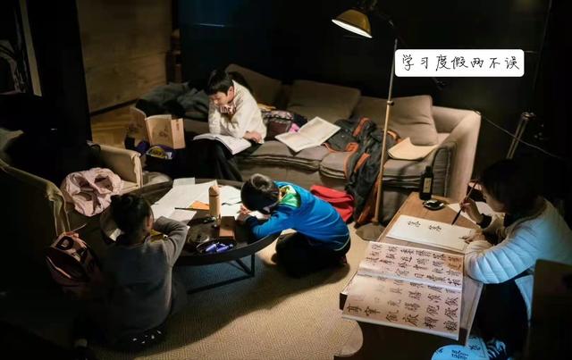 "大脑门娘娘"孙俪，正在优雅地老去