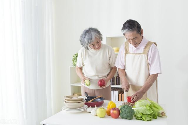4个中成药，润肠通便、消积导滞，改善胃肠道机能，用于不同便秘