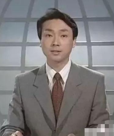 康辉：娶师妹刘雅洁，丁克22年让父母抱憾离世，风光的背后是眼泪