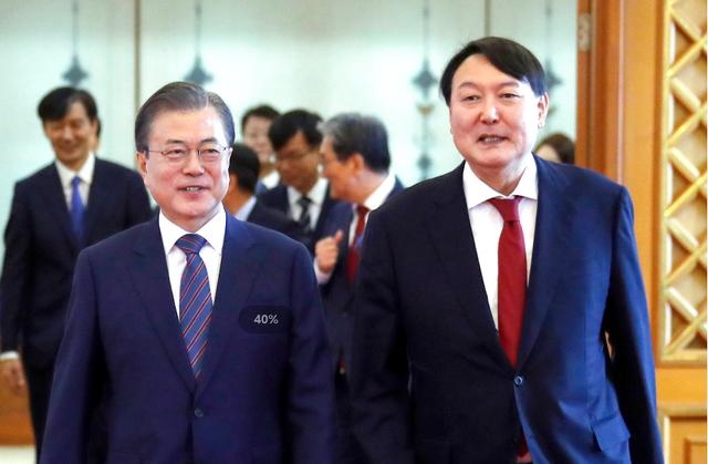 韩国新旧总统杠上了！文在寅切断尹锡悦钱权，青瓦台搬迁计划告吹