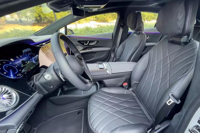 梅赛德斯-奔驰首款旗舰电动汽车2022-EQS