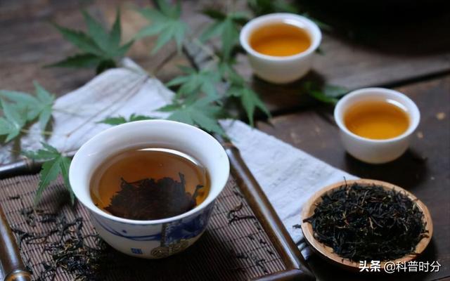 隔夜茶喝了会致癌？央视试验说出真相，隔夜的东西到底哪些不能吃