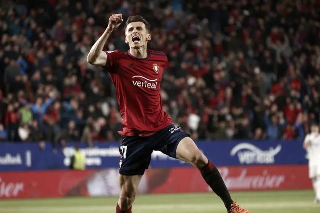 3-1！本泽马2次点球罚丢！皇马狂甩巴萨18分+最快下周提前夺冠