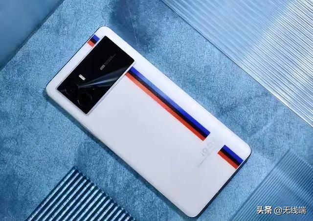 有了iQOO 9就不需要再换X80，能这样比较吗？丨欧界
