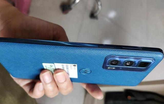 最优秀骁龙870旗舰加速清仓，1亿主摄+144Hz，8+256GB仅1999